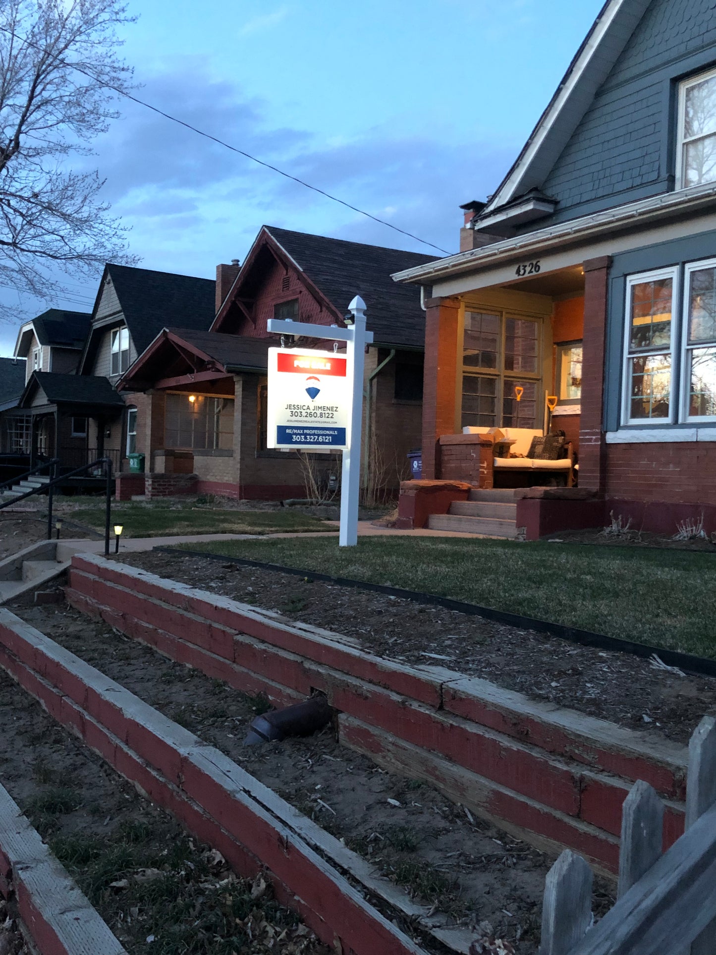 Classic Solar Sign (24"x30")