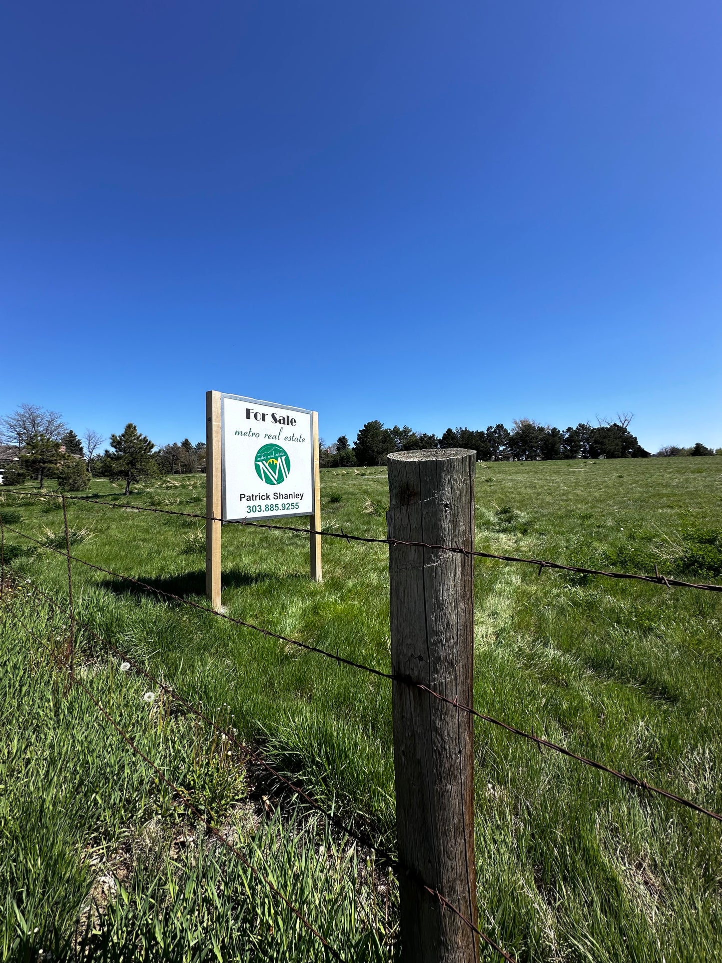 Commercial Solar Sign (48"x48")