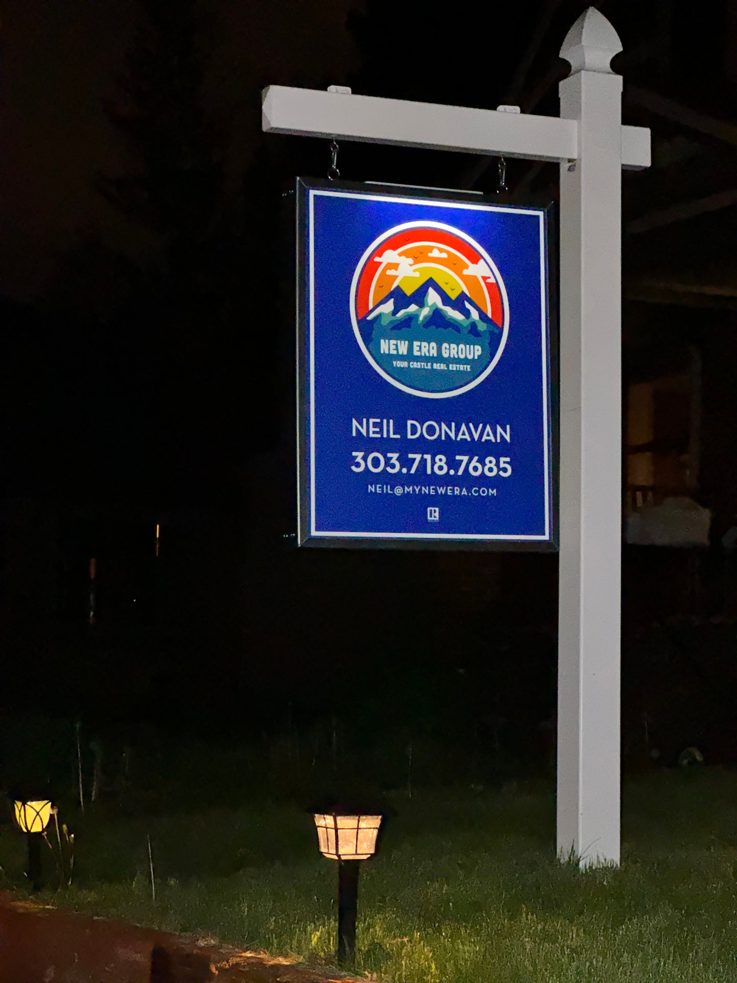 Classic Solar Sign (24"x30")