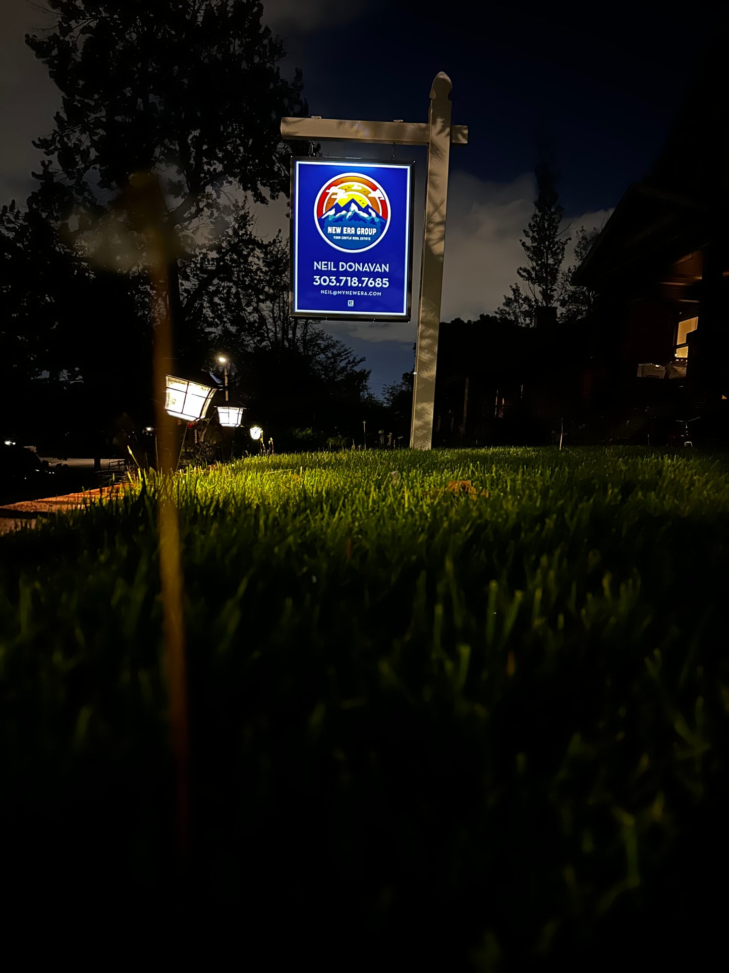 Classic Solar Sign (24"x30")