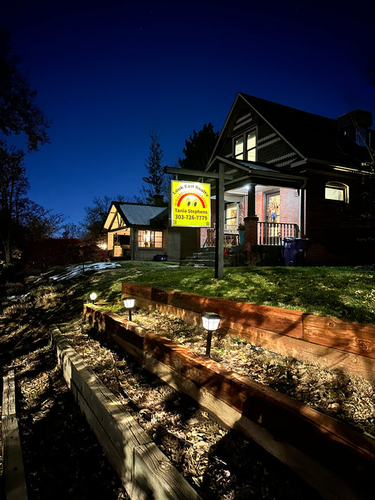 Classic Solar Sign (24"x30")